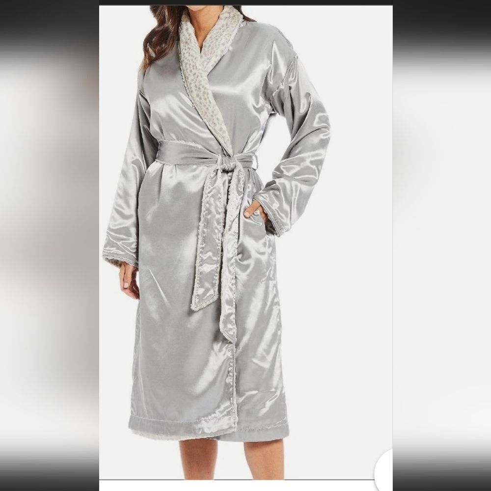 Giraffe at Home Gray Satin Robe - Picture 11 of 14